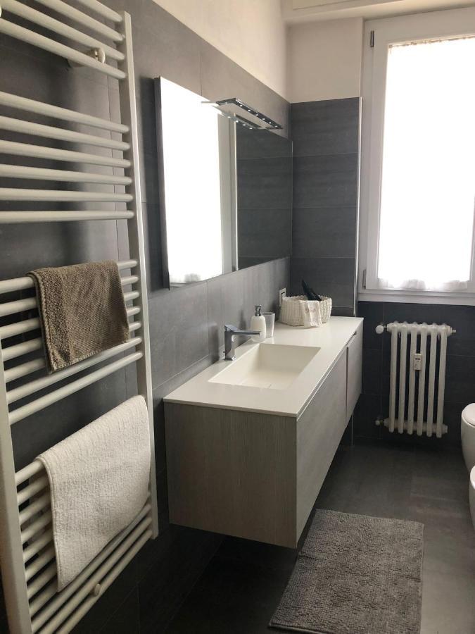 Morivione Apartment - Bocconi Free Parking Milan Exterior photo